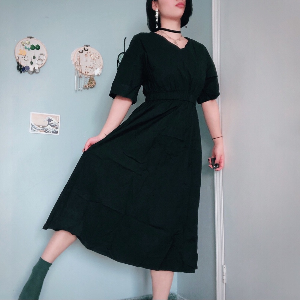🌟V neck Black High Waisted Gothic Style Dress🌟